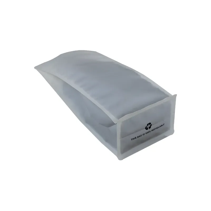 base of flat bottom pouch